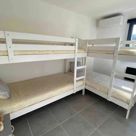Holiday home Modern Sampzon